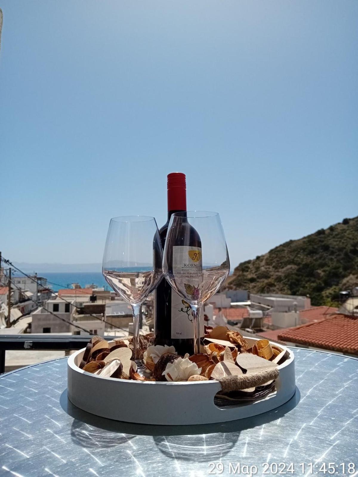 Happy Days Apartment Agia Galini  Exterior photo