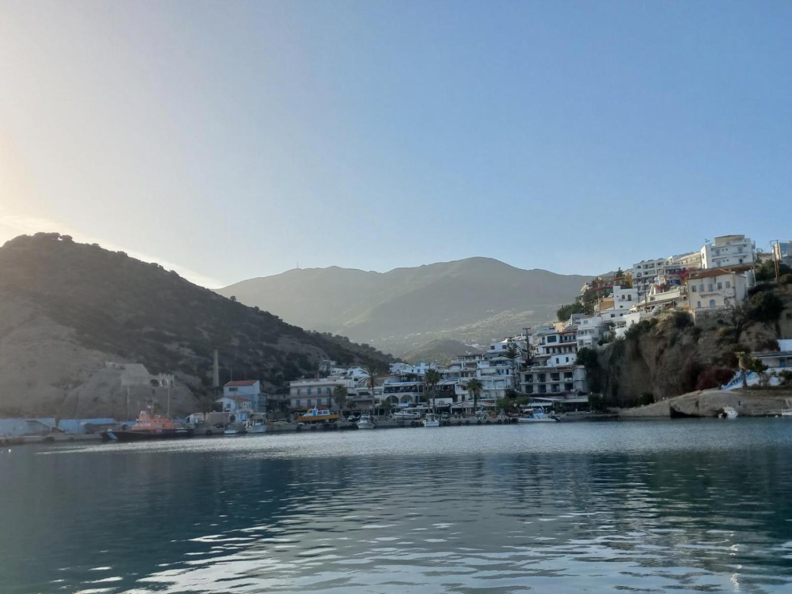 Happy Days Apartment Agia Galini  Exterior photo