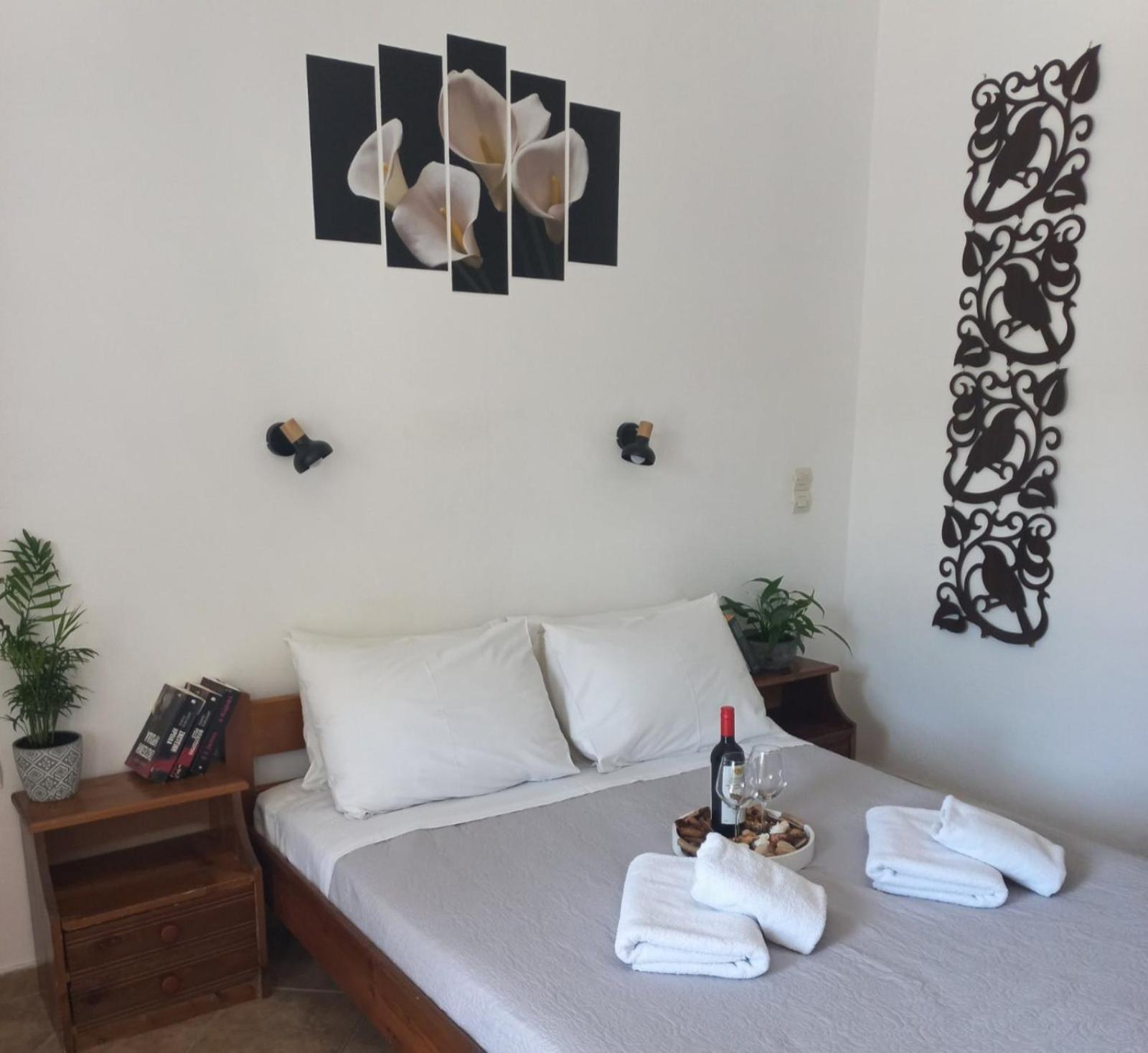 Happy Days Apartment Agia Galini  Exterior photo
