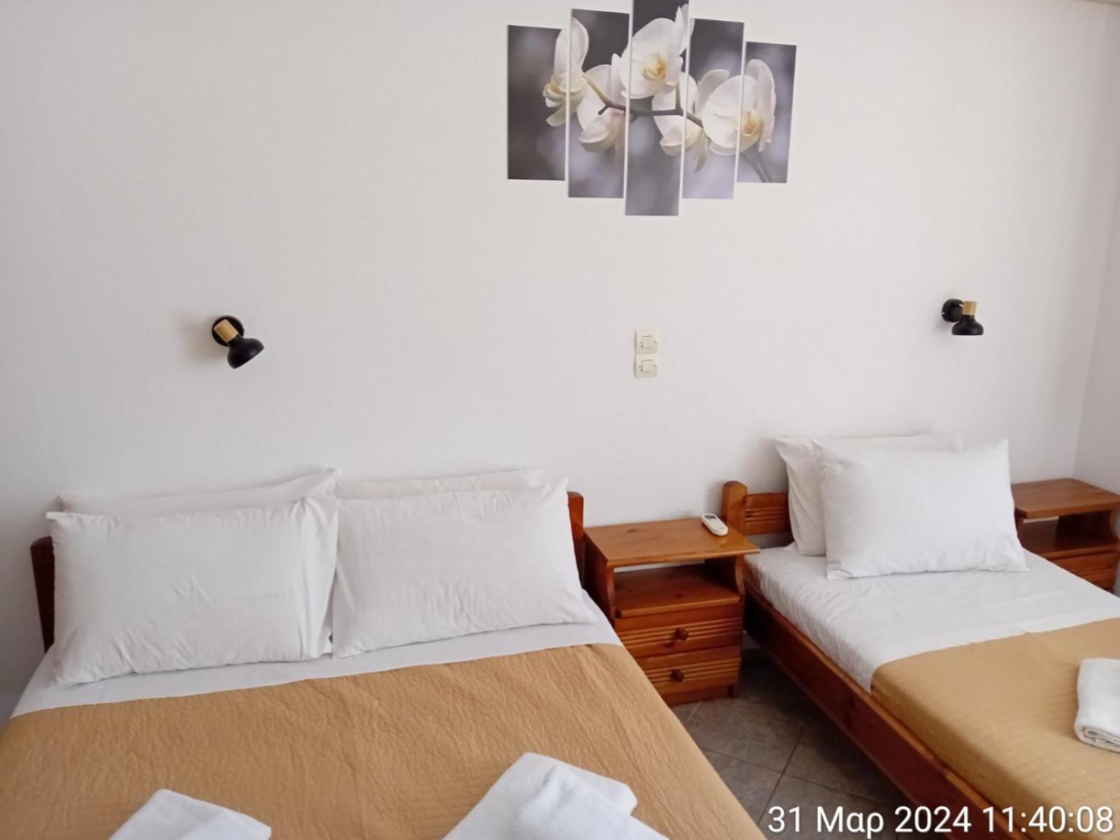 Happy Days Apartment Agia Galini  Exterior photo